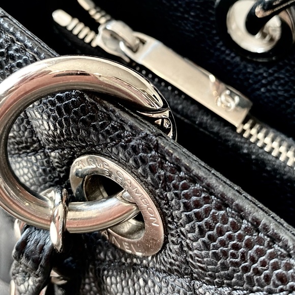 ๐๐๐๐๐๐ Black Quilted Caviar Grand Shopping Tote - Picture 16 of 16